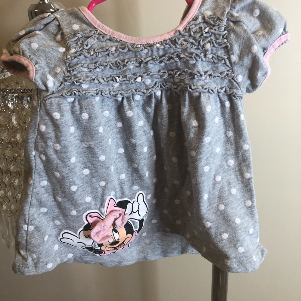 Minnie Mouse grey polka dotted short sleeve